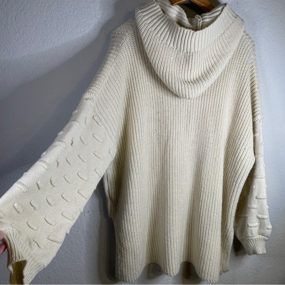 𝅺glam Women's Hooded Sweater Oversized Baggy and Soft Cream Size Medium Large - Picture 3 of 14
